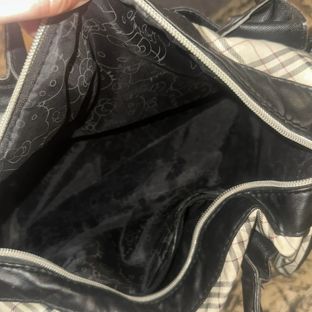 Purse - Picture 5 of 6